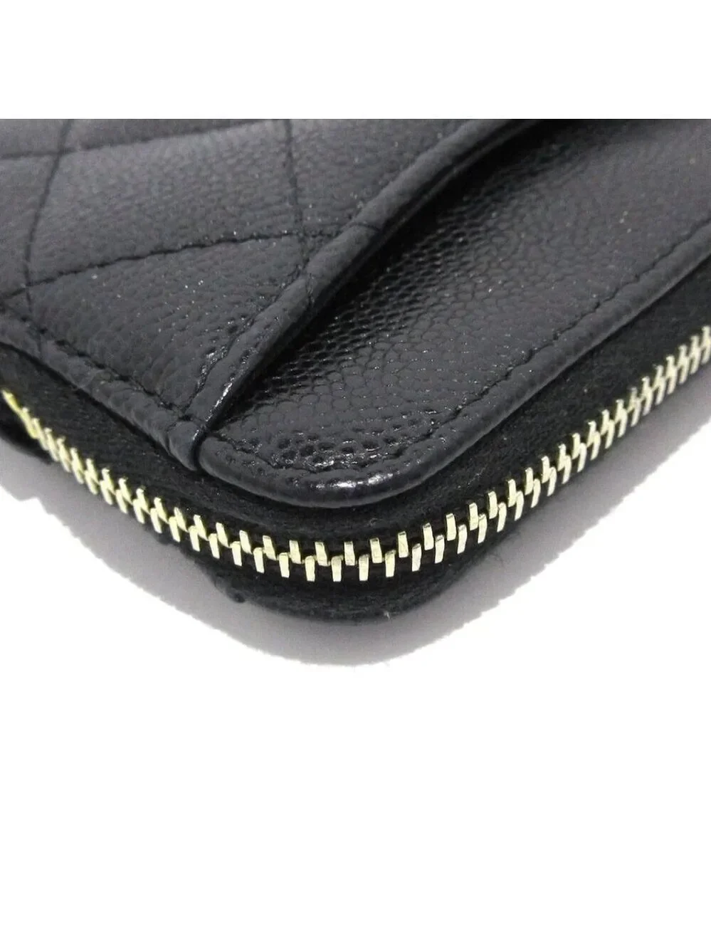 CHANEL Matelasse Black Calfskin Coin Case Gold hardware 607-051525